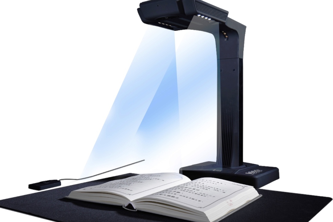 Иллюстрация к новости: В типографии ВШЭ новое оборудование – книжный сканер
